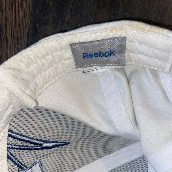 Toronto Maple Leafs Cap - Picture 5 of 5